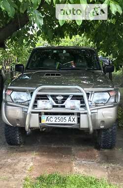 Позашляховик / Кросовер Nissan Patrol 2000 в Луцьку
