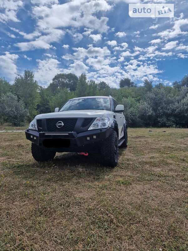 Nissan Patrol 2010