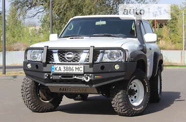 Внедорожник / Кроссовер Nissan Patrol 2007 в Днепре