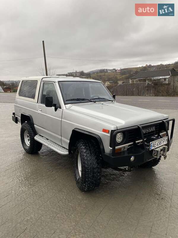 Позашляховик / Кросовер Nissan Patrol 1986 в Турці