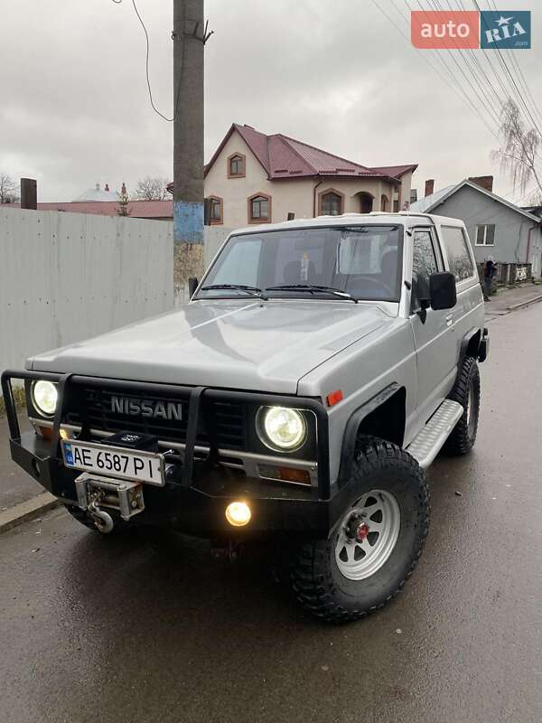 Позашляховик / Кросовер Nissan Patrol 1986 в Турці