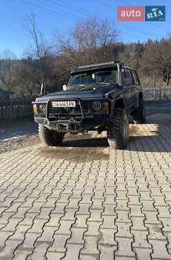 Внедорожник / Кроссовер Nissan Patrol 1992 в Путиле