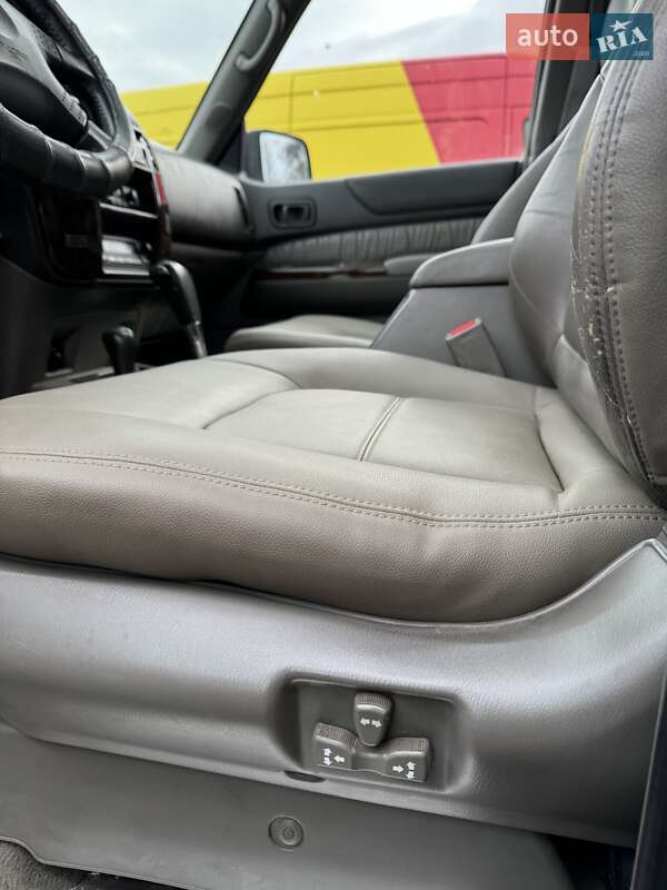 Позашляховик / Кросовер Nissan Patrol 2001 в Тернополі