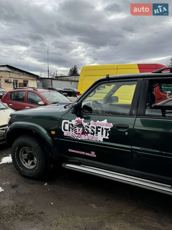 Позашляховик / Кросовер Nissan Patrol 2001 в Тернополі