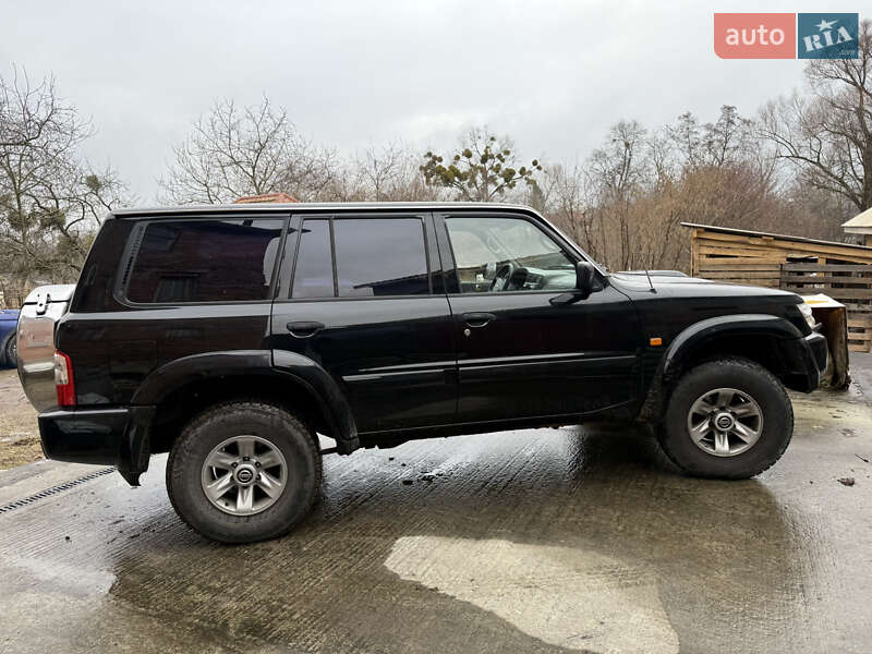 Позашляховик / Кросовер Nissan Patrol 2003 в Львові