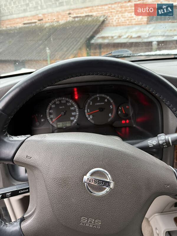 Позашляховик / Кросовер Nissan Patrol 2003 в Львові