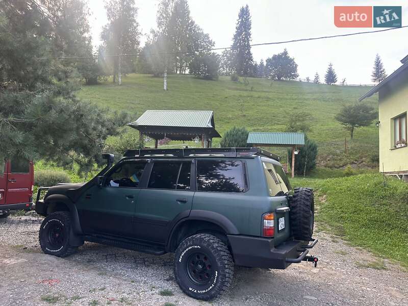 Позашляховик / Кросовер Nissan Patrol 1998 в Миколаєві