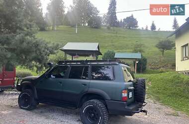 Внедорожник / Кроссовер Nissan Patrol 1998 в 