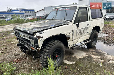 Позашляховик / Кросовер Nissan Patrol 1990 в Львові
