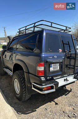 Внедорожник / Кроссовер Nissan Patrol 2001 в 