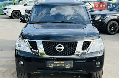 Позашляховик / Кросовер Nissan Patrol 2013 в 