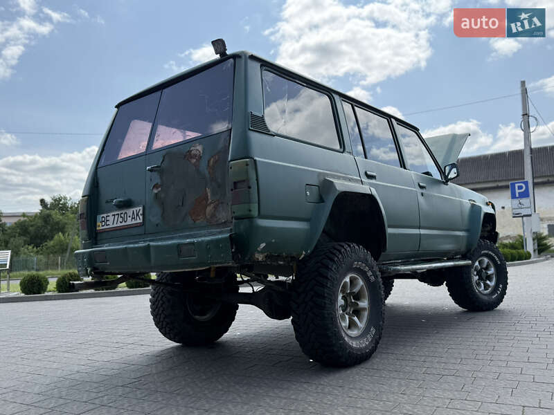 Позашляховик / Кросовер Nissan Patrol 1985 в Дрогобичі
