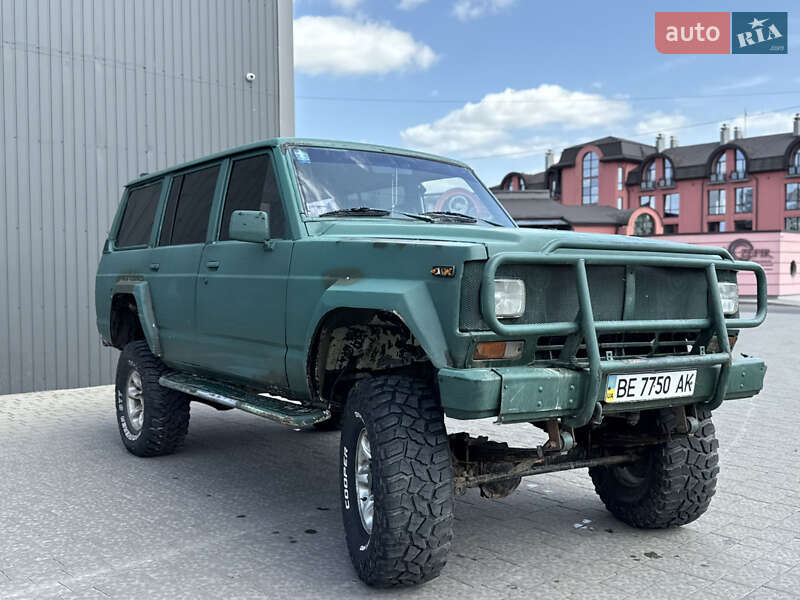 Позашляховик / Кросовер Nissan Patrol 1985 в Дрогобичі