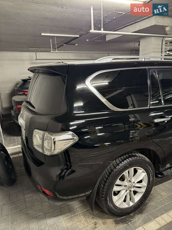 Позашляховик / Кросовер Nissan Patrol 2011 в Львові