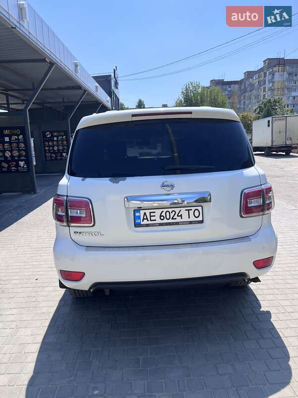 Внедорожник / Кроссовер Nissan Patrol 2011 в Днепре