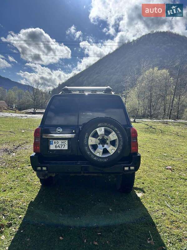 Позашляховик / Кросовер Nissan Patrol 2007 в Тячеві