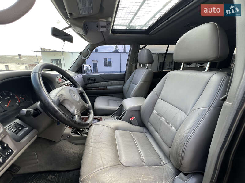 Позашляховик / Кросовер Nissan Patrol 2001 в Рівному