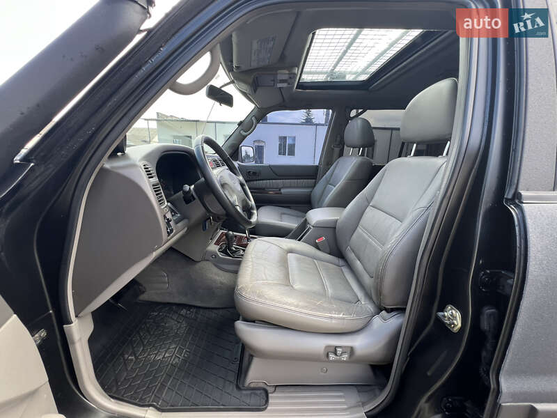 Позашляховик / Кросовер Nissan Patrol 2001 в Рівному