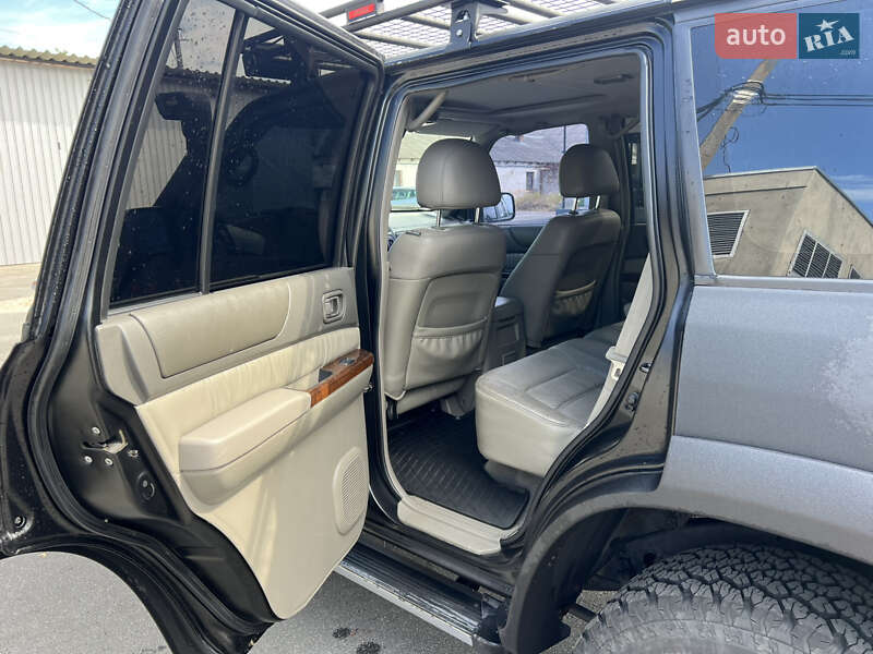 Позашляховик / Кросовер Nissan Patrol 2001 в Рівному