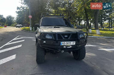 Внедорожник / Кроссовер Nissan Patrol 1998 в Виннице