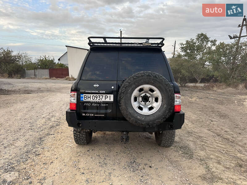Позашляховик / Кросовер Nissan Patrol 2002 в Одесі