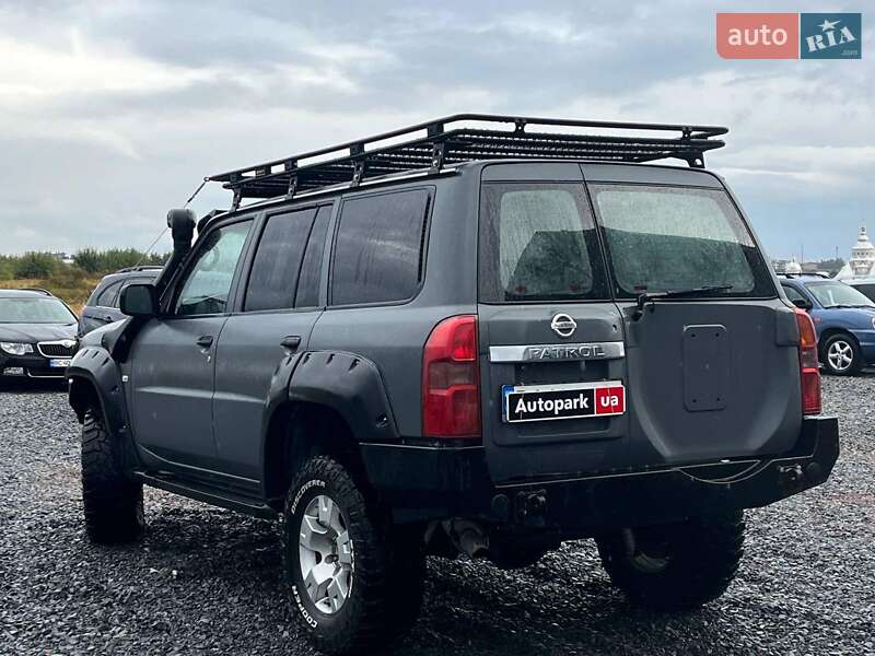 Позашляховик / Кросовер Nissan Patrol 2009 в Львові