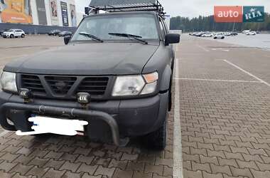 Позашляховик / Кросовер Nissan Patrol 2001 в Києві