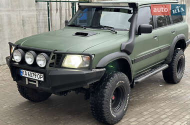 Внедорожник / Кроссовер Nissan Patrol 1998 в Киеве