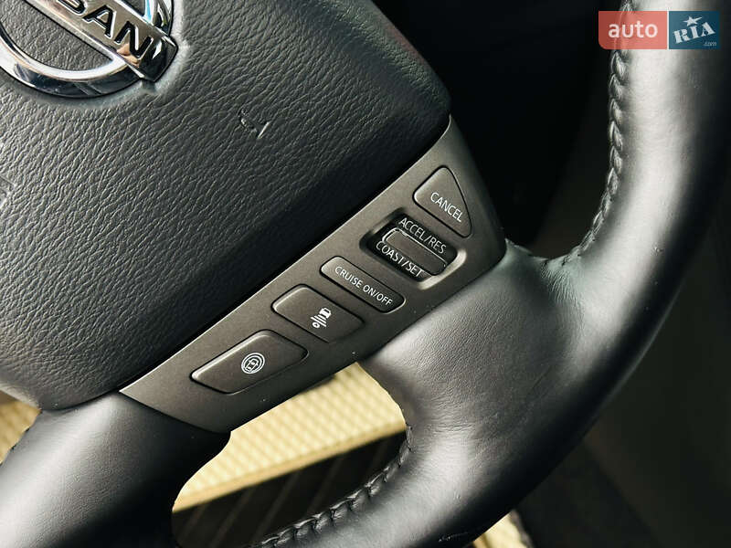 Внедорожник / Кроссовер Nissan Patrol 2011 в Харькове