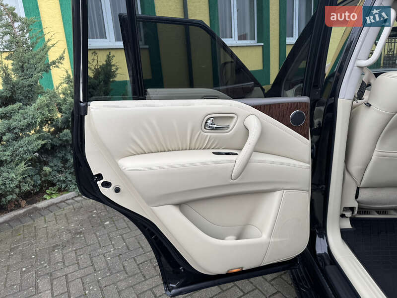 Позашляховик / Кросовер Nissan Patrol 2010 в Стрию