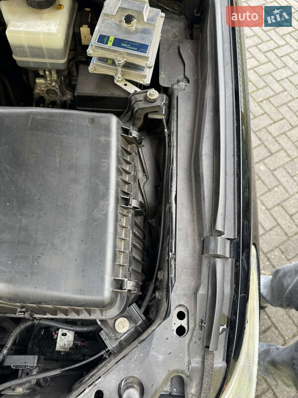 Позашляховик / Кросовер Nissan Patrol 2010 в Стрию