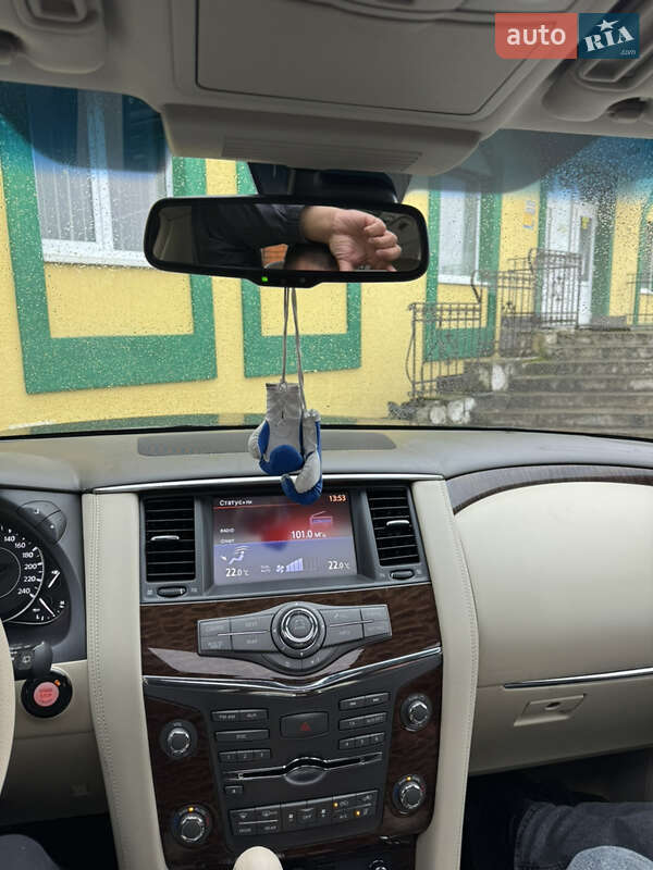 Позашляховик / Кросовер Nissan Patrol 2010 в Стрию