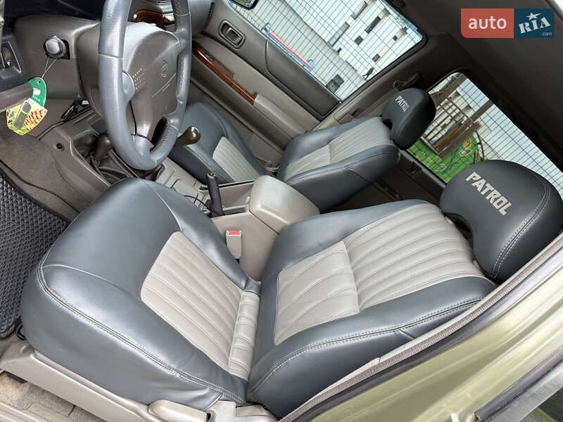 Внедорожник / Кроссовер Nissan Patrol 2000 в Ужгороде