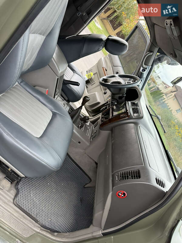 Внедорожник / Кроссовер Nissan Patrol 2000 в Ужгороде