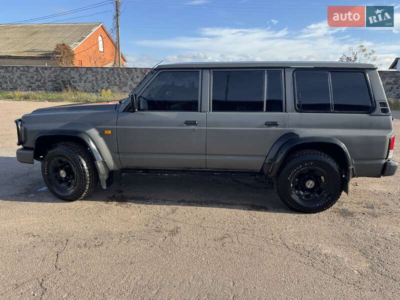 Внедорожник / Кроссовер Nissan Patrol 1996 в Прилуках