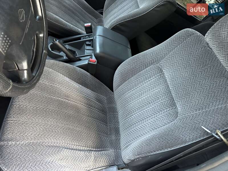 Внедорожник / Кроссовер Nissan Patrol 1996 в Прилуках