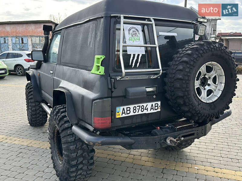 Внедорожник / Кроссовер Nissan Patrol 1999 в Коломые