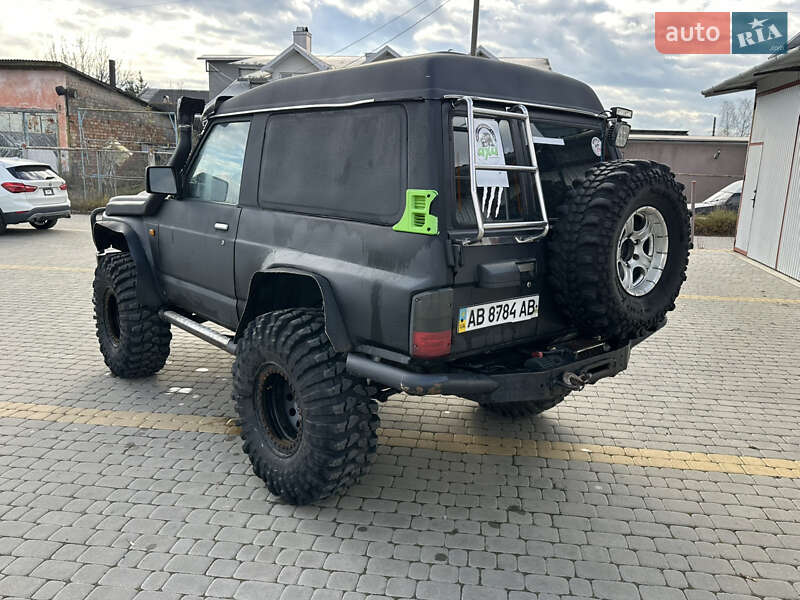 Внедорожник / Кроссовер Nissan Patrol 1999 в Коломые