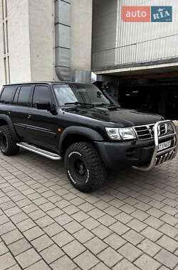 Позашляховик / Кросовер Nissan Patrol 2003 в Львові
