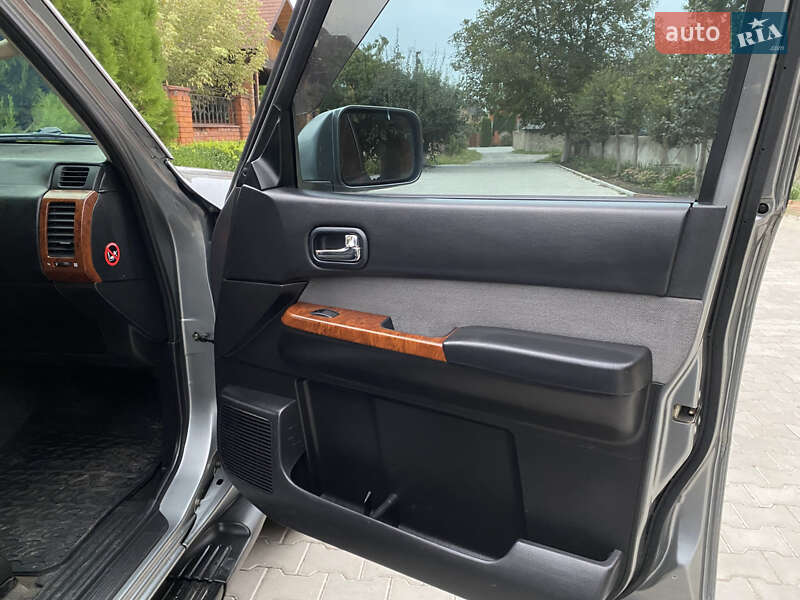 Внедорожник / Кроссовер Nissan Patrol 2005 в Хмельницком