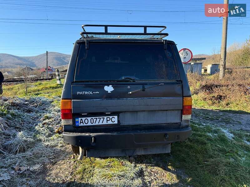 Внедорожник / Кроссовер Nissan Patrol 1992 в Перечине