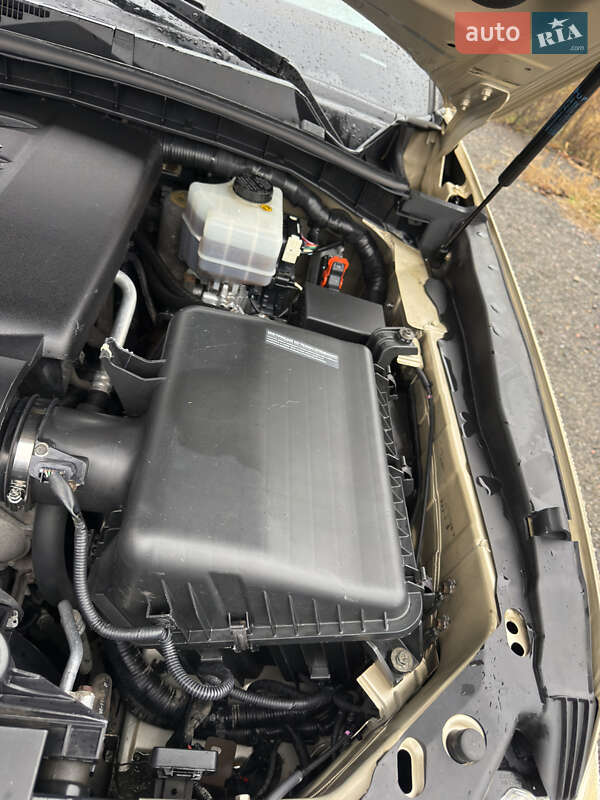 Внедорожник / Кроссовер Nissan Patrol 2011 в Киеве