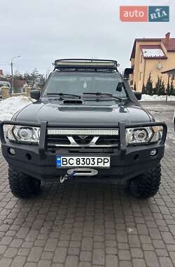 Позашляховик / Кросовер Nissan Patrol 2000 в Самборі