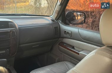 Внедорожник / Кроссовер Nissan Patrol 2002 в Ужгороде