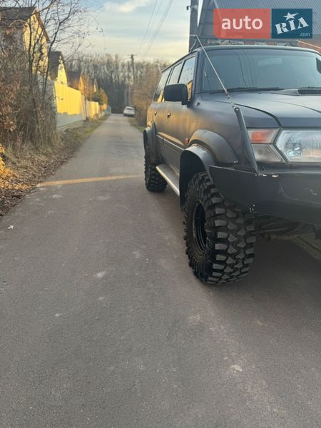 Внедорожник / Кроссовер Nissan Patrol 2002 в Ужгороде