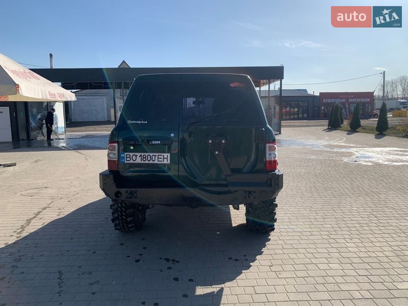 Позашляховик / Кросовер Nissan Patrol 1999 в Рогатині