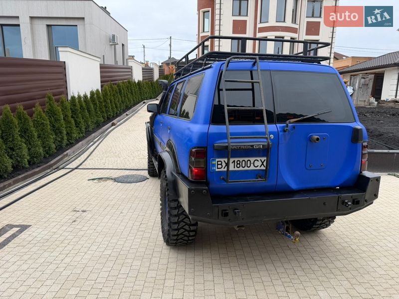 Внедорожник / Кроссовер Nissan Patrol 1998 в Хмельницком