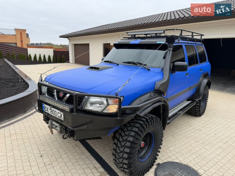 Внедорожник / Кроссовер Nissan Patrol 1998 в Хмельницком