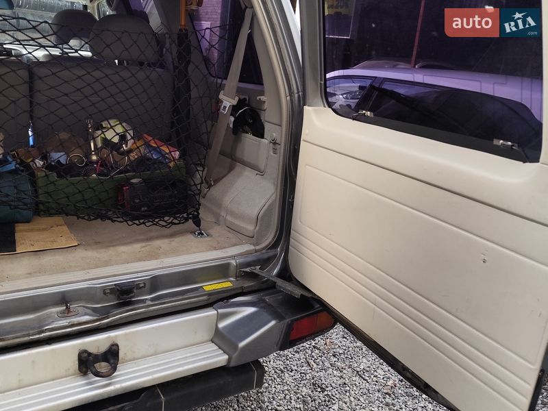 Внедорожник / Кроссовер Nissan Patrol 2003 в Киеве