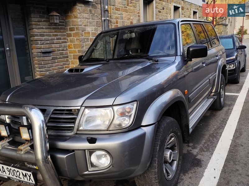 Внедорожник / Кроссовер Nissan Patrol 2003 в Киеве